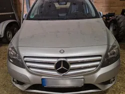 Silber Gebraucht 2013 Mercedes B180 Van / Kleinbus | 11.500 € (Guter Preis)