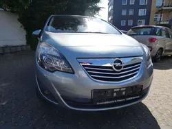 Silbersee/perl silber (m2) Gebraucht 2013 Opel Meriva Innovation Van / Kleinbus | 6.450 € (Fairer Preis)