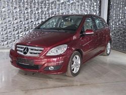 Rot Gebraucht 2008 Mercedes B200 Van / Kleinbus | 4.999 € (Guter Preis)