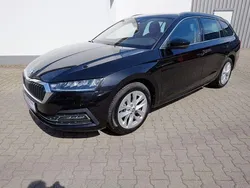 Andere Gebraucht 2024 Skoda Octavia Style Kombi | 31.999 € (Guter Preis)