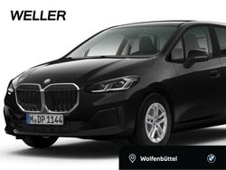 Black sapphire Gebraucht 2022 BMW 218 Sport Line Van / Kleinbus | 22.890 € (Fairer Preis)