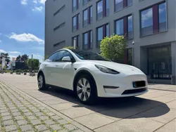 Weiß Gebraucht 2023 Tesla Model Y Long Range SUV | 40.800 € (Fairer Preis)