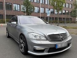 Grau Gebraucht 2010 Mercedes S63 AMG AMG Limousine | 19.980 €
