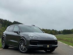 Grau Gebraucht 2018 Porsche Cayenne SUV | 61.999 € (Teuer)