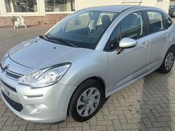 Silber Gebraucht 2017 Citroën C3 PureTech Limousine | 4.400 € (Superpreis)