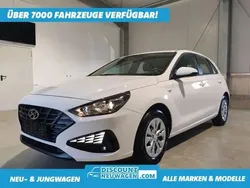 Atlasweiß Neu 2024 Hyundai i30 Edition Limousine | 20.390 € (Guter Preis)