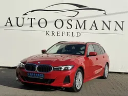Melbournerot Gebraucht 2022 BMW 320 Shadowline Kombi | 28.420 € (Superpreis)