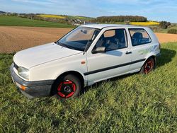 Weiß Gebraucht 1999 VW Golf Limousine | 6.999 €
