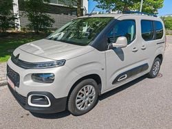 Grau Gebraucht 2019 Citroën Berlingo Feel Van / Kleinbus | 15.990 € (Fairer Preis)