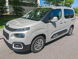 Grau Gebraucht 2019 Citroën Berlingo Feel Van / Kleinbus | 16.890 € (Etwas zu teuer)