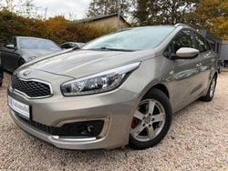 Grau Gebraucht 2017 Kia Ceed Sportswagon Kombi | 8.490 € (Guter Preis)