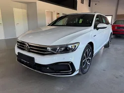 Weiß Gebraucht 2021 VW Passat GTE Kombi | 19.450 € (Guter Preis)