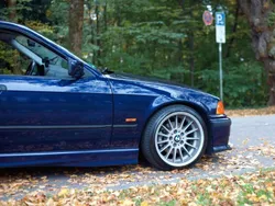 Blau Gebraucht 1997 BMW 323 M Sport Limousine | 9.700 € (Etwas zu teuer)