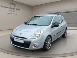 Grau Gebraucht 2009 Renault Clio III Expression Kleinwagen | 2.480 € (Fairer Preis)