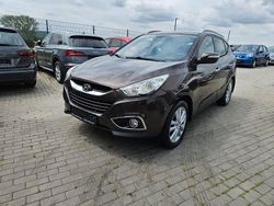 Braun Gebraucht 2011 Hyundai ix35 Premium SUV | 8.950 € (Fairer Preis)