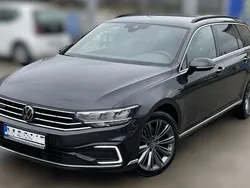 Grau Gebraucht 2020 VW Passat GTE Kombi | 20.480 € (Fairer Preis)