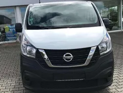 Weiß Gebraucht 2021 Nissan NV300 Comfort Van | 20.000 € (Superpreis)