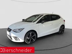 Weiss Gebraucht 2024 Seat Ibiza FR Limousine | 20.750 € (Fairer Preis)