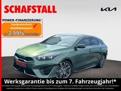 Gruen ((exg) experience green met.) Gebraucht 2024 Kia ProCeed GT-Line Kleinwagen | 27.479 € (Superpreis)