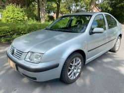 Silber Gebraucht 2002 VW Bora Limousine | 2.790 € (Etwas zu teuer)