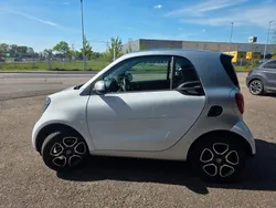Weiß Gebraucht 2017 Smart ForTwo Coupé Prime Coupé | 12.000 € (Guter Preis)