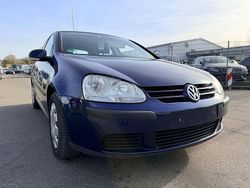 Blau Gebraucht 2006 VW Golf V Trendline Limousine | 2.800 € (Fairer Preis)