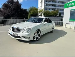 Weiß Gebraucht 2007 Mercedes E350 Limousine | 10.650 € (Etwas zu teuer)