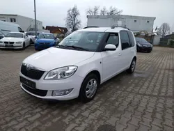 Weiß Gebraucht 2014 Skoda Roomster Fresh Kombi | 4.890 € (Guter Preis)