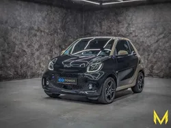 Schwarz (black) Gebraucht 2023 Smart ForTwo Electric Drive Prime Exclusive Cabrio | 26.555 €