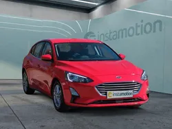 Rot Gebraucht 2022 Ford Focus Limousine | 17.549 € (Superpreis)