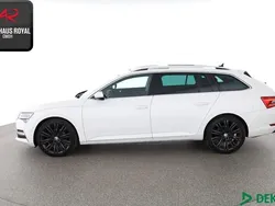 Weiß Gebraucht 2021 Skoda Superb Kombi | 30.840 € (Fairer Preis)