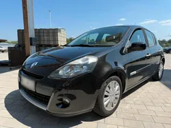 Schwarz Gebraucht 2011 Renault Clio II Kleinwagen | 3.650 €