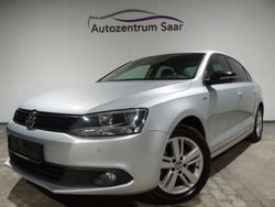 Silber Gebraucht 2012 VW Jetta Match Limousine | 4.999 € (Fairer Preis)