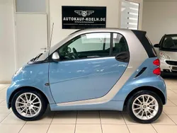 Blau Gebraucht 2011 Smart ForTwo Coupé Passion Coupé | 7.990 € (Teuer)