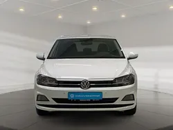 Weiß Gebraucht 2020 VW Polo Comfortline Limousine | 12.490 € (Fairer Preis)