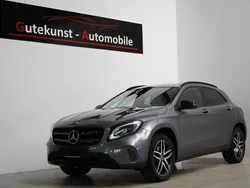 Grau Gebraucht 2018 Mercedes GLA220 Night SUV | 22.490 € (Fairer Preis)