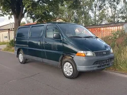 Grün Gebraucht 2004 Toyota HiAce Van / Kleinbus | 5.400 € (Superpreis)