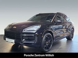 Tiefschwarzmetallic Gebraucht 2021 Porsche Cayenne Turbo SUV | 91.900 € (Teuer)