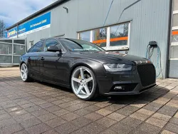Grau Gebraucht 2012 Audi A4 Performance Limousine | 12.500 €