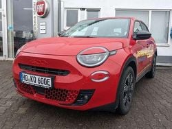 Gebraucht 2023 Fiat 600 Red SUV | 29.490 € (Guter Preis)