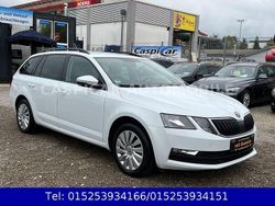 Weiß Gebraucht 2017 Skoda Octavia Ambition Kombi | 10.890 € (Guter Preis)