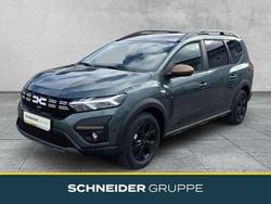 Grün Gebraucht 2025 Dacia Jogger Extreme Limousine | 26.890 € (Fairer Preis)