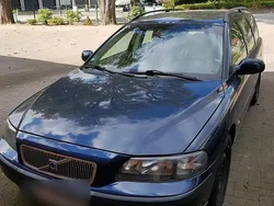 Blau Gebraucht 2002 Volvo V70 Kombi | 1.250 € (Superpreis)