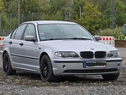 Grau Gebraucht 2002 BMW 318 Limousine | 3.699 € (Fairer Preis)