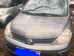 Grau Gebraucht 2008 Nissan Tiida Kleinwagen | 2.000 € (Guter Preis)