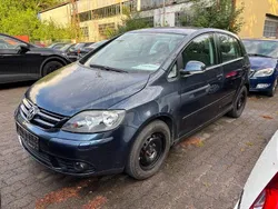 Blau Gebraucht 2007 VW Golf Plus Cross Van / Kleinbus | 1.200 €