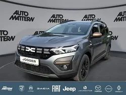 Grau Gebraucht 2025 Dacia Jogger Extreme Van / Kleinbus | 23.990 € (Etwas zu teuer)