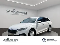Weiß Gebraucht 2022 Skoda Octavia Ambition Kombi | 19.666 € (Fairer Preis)