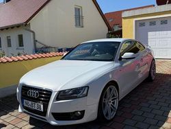 Weiß Gebraucht 2010 Audi A5 Sport Coupé | 11.000 € (Etwas zu teuer)