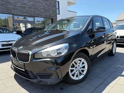 Schwarz Gebraucht 2018 BMW 218 Active Tourer Van / Kleinbus | 8.890 € (Fairer Preis)